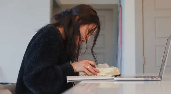 Gia Sư IELTS Tại TP.HCM Uy Tín