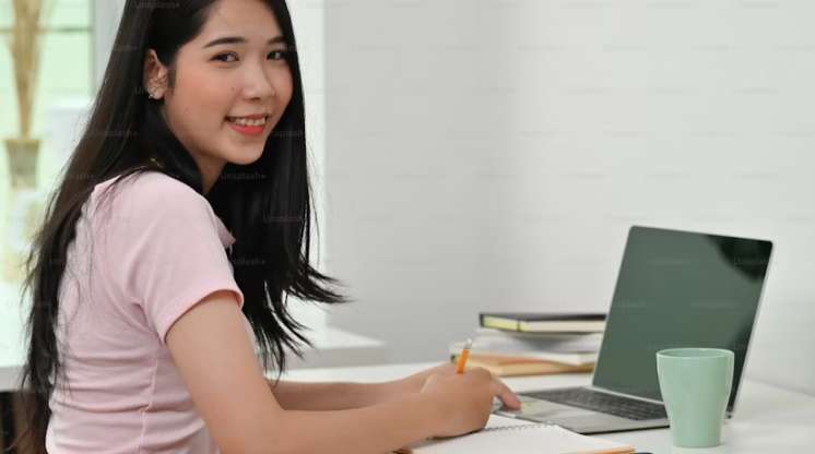 Giáo viên dạy tiếng anh trẻ em