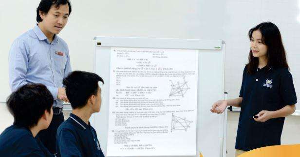 Gia Sư Lớp 11 Uy Tín – Học Giỏi, Chuẩn Bị Lớp 12